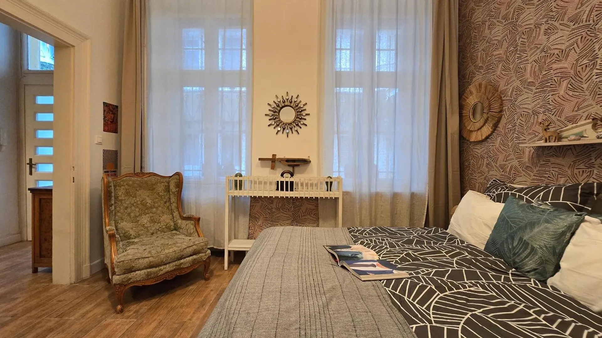 Quiet Apartment In Kazinczy Str Downtown Budapešť