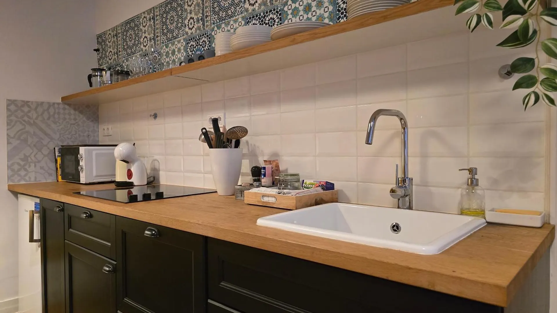 Quiet Apartment In Kazinczy Str Downtown Budapešť